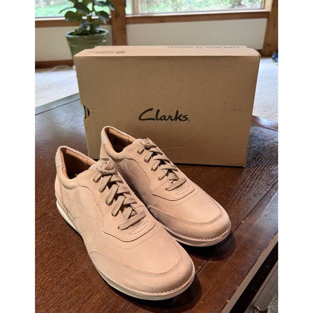 Clark’s Appley Tie Sand Nubuck Size 9M Women’s Sneaker Shoe NIB